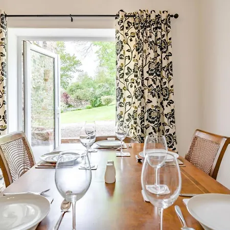 3 Bed In Coupland Beck Oc-c42666 *