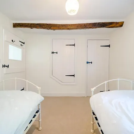 3 Bed In Coupland Beck Oc-c42666 *